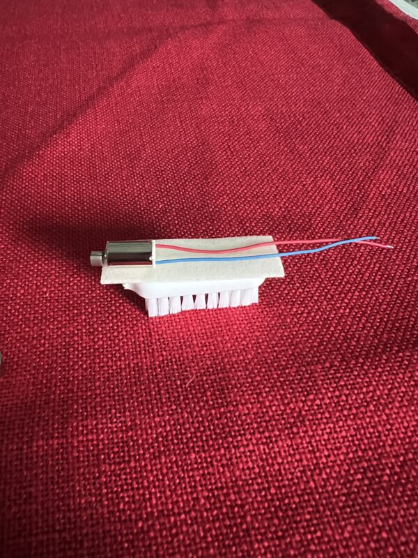 Bristle Bot STEM Kit - Image 7